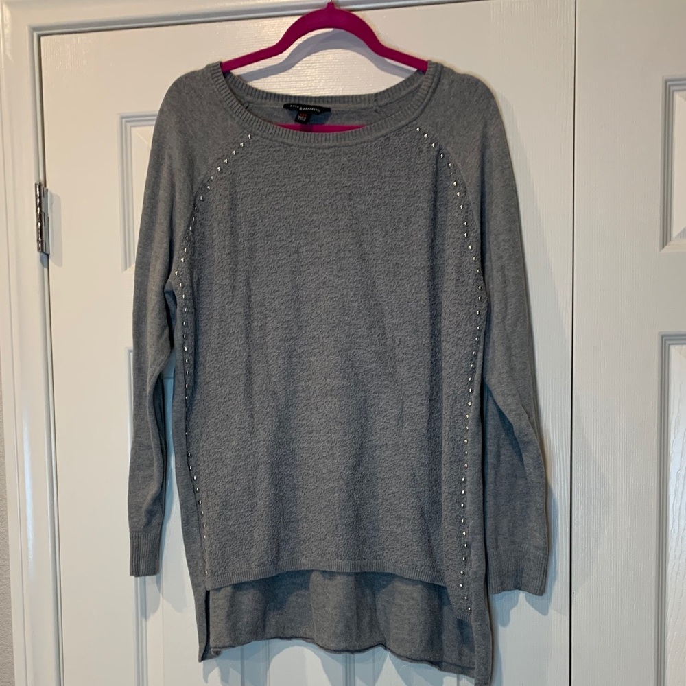 Rock & Republic Long Sleeve Gray Sweater